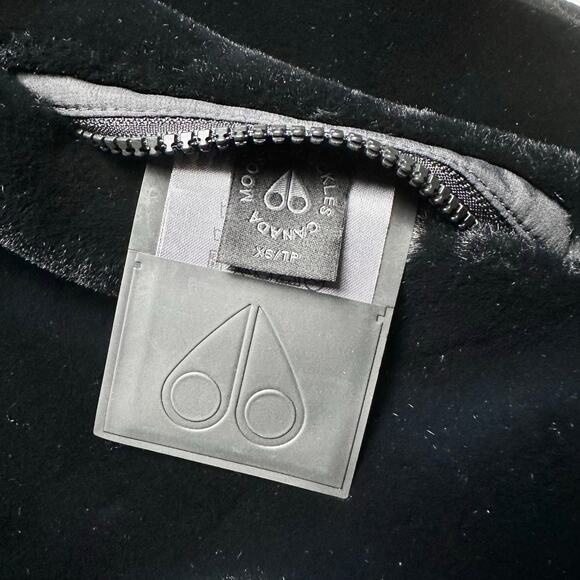 Moose Knuckles | Women | Quilted Eaton Bunny Black Reversible Faux Fur Coat | XS - Picture 7 of 16